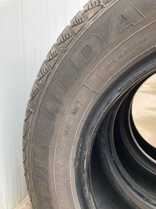 Зимни гуми 195/65/15