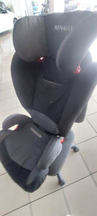 Scaun cu ISOFIX  pt mașina
