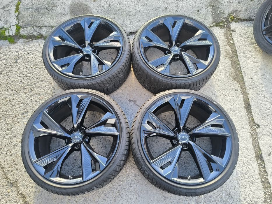 22 цола джанти със зимни гуми за AUDI RS6 C8 и RS7 C8