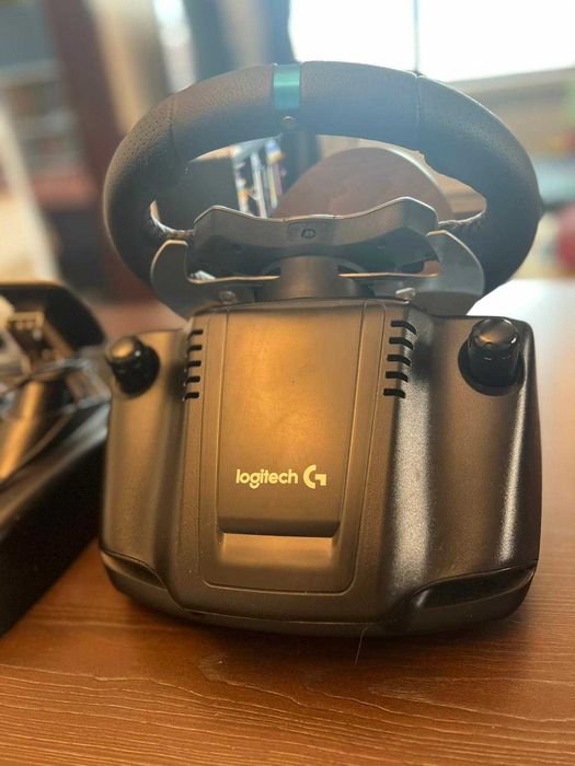 Волан с педали Logitech G29