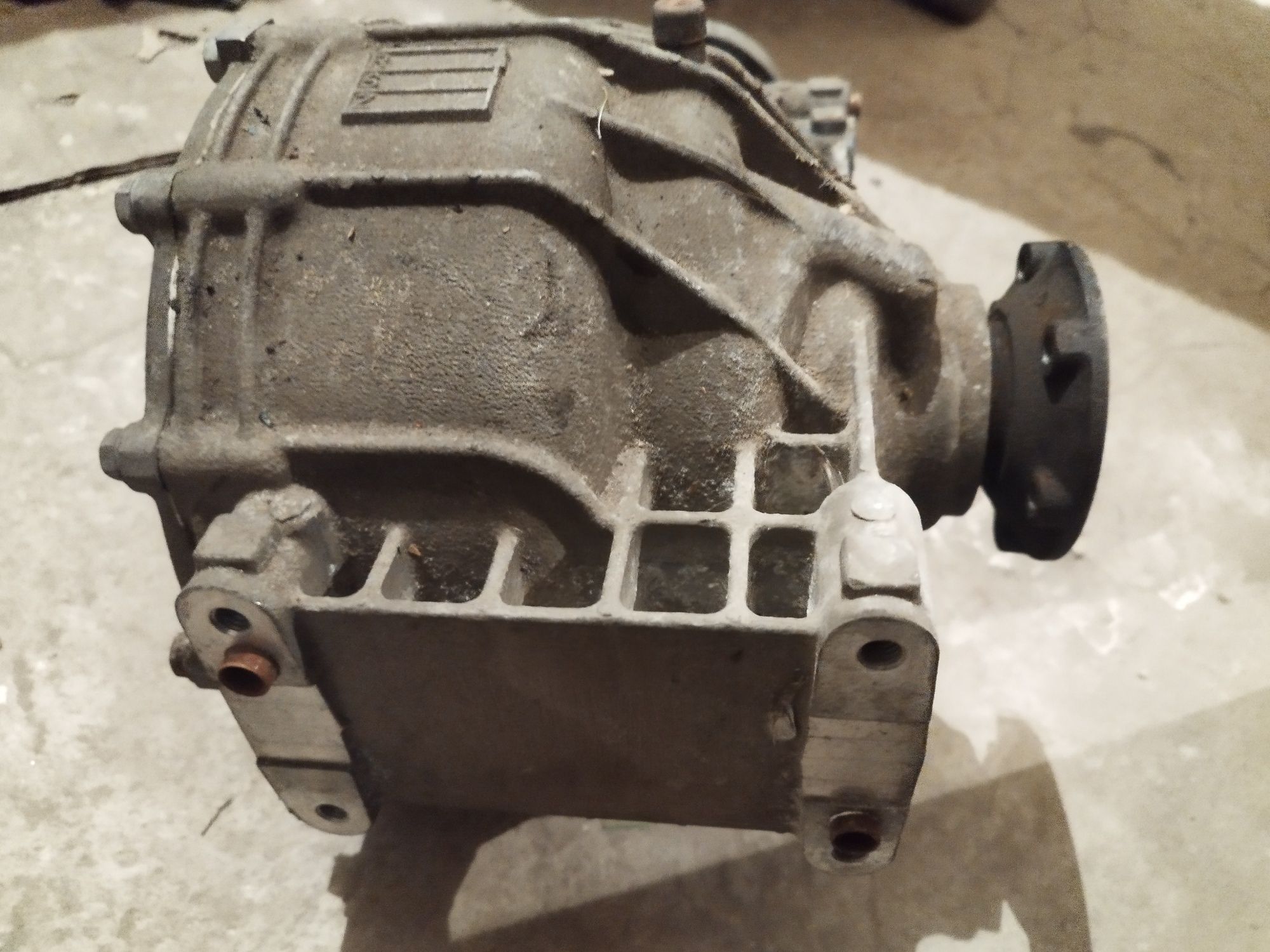 Шпер диференциал главини лагери шенкели maserati 2007г LSD DIFF