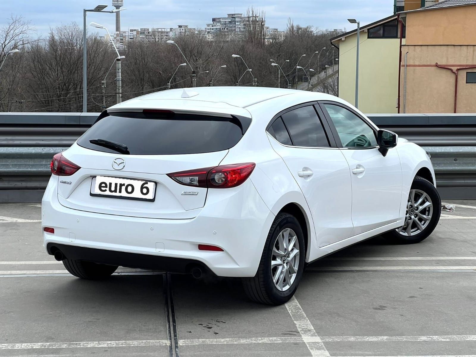 Mazda 3 2.0 benzina 120 cp An 2019