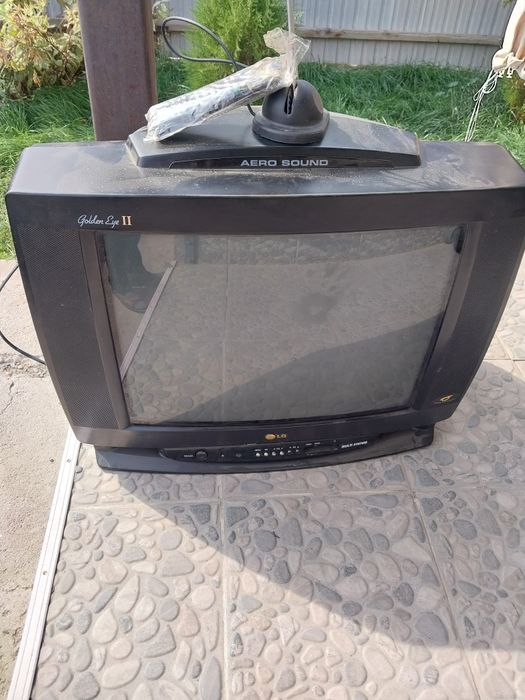 Продам телевизор