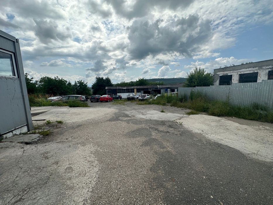 Inchiriez Spatiu depozitare / productie