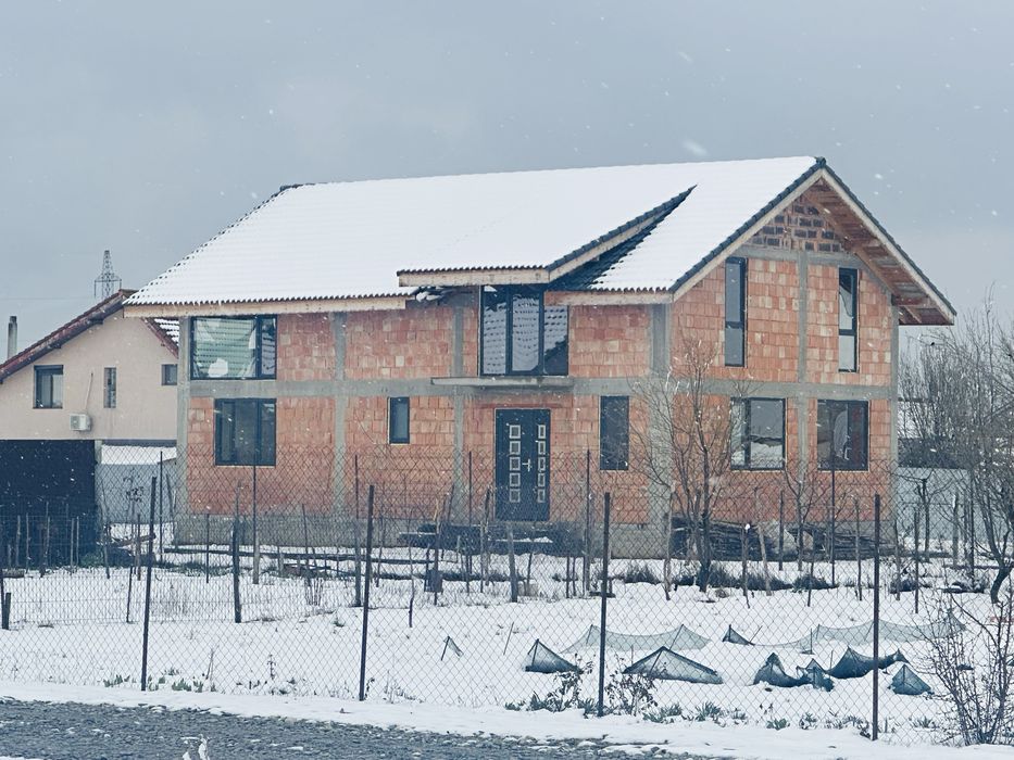 Teren + Casa P+M, Sd= 214 mp ( mansardã 107 mp )