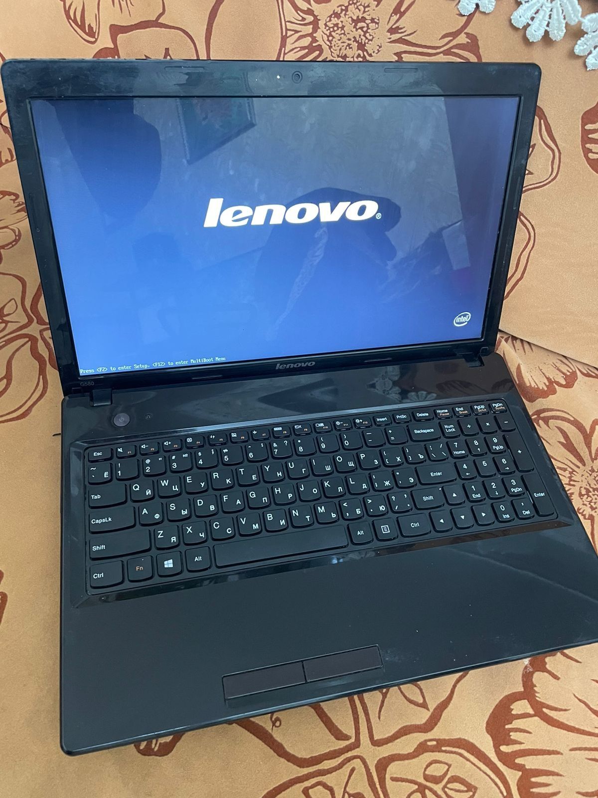 Продам ноутбук Lenovo core i3