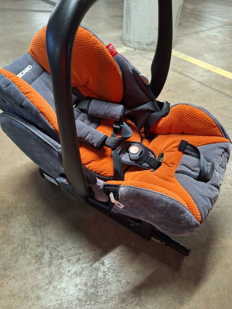 Бебешко столче Recaro с ISOFIX