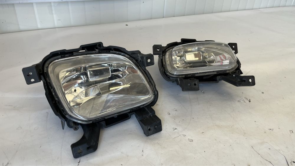 Ляв и десен халоген Kia Carens 2013-2024