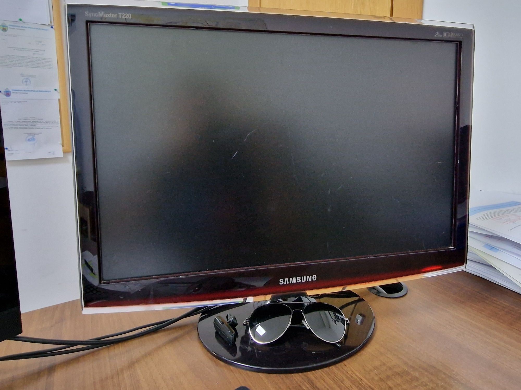 Monitor Samsung SyncMaster T220 - 22 inch