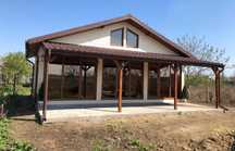 Casa modulara si garaje auto pe structura metalica si panou sandwich
