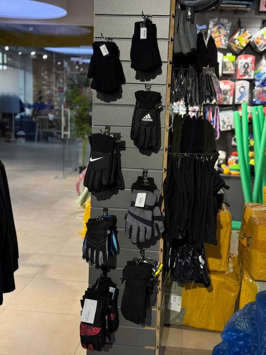 Зимние перчатки обычные болоньевые по низким ценам Актобе