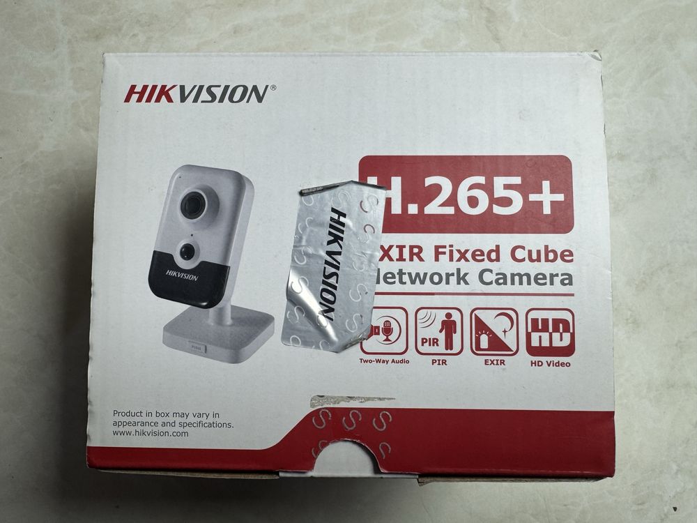 Комплект видеонаблюдения Hikvision — полный пакет, готов к работе