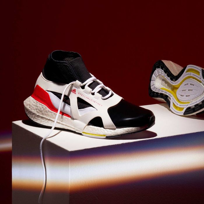 ЧЕРЕН ПЕТЪК Оригинални  *ADIDAS ULTRABOOST 21 Stella McCartney* 38 ,4