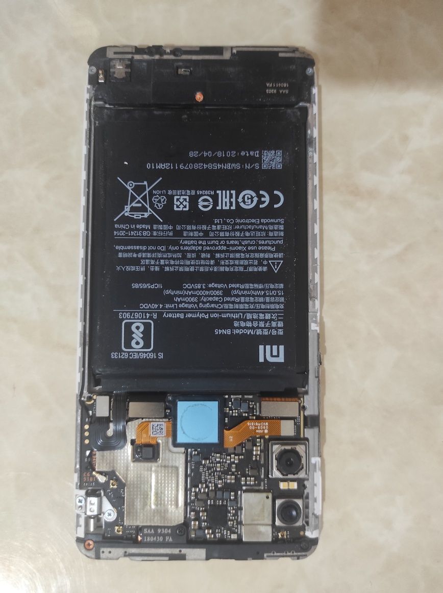 Redmi note 5 pro zapchastga. Tekshirib olish mumkin.