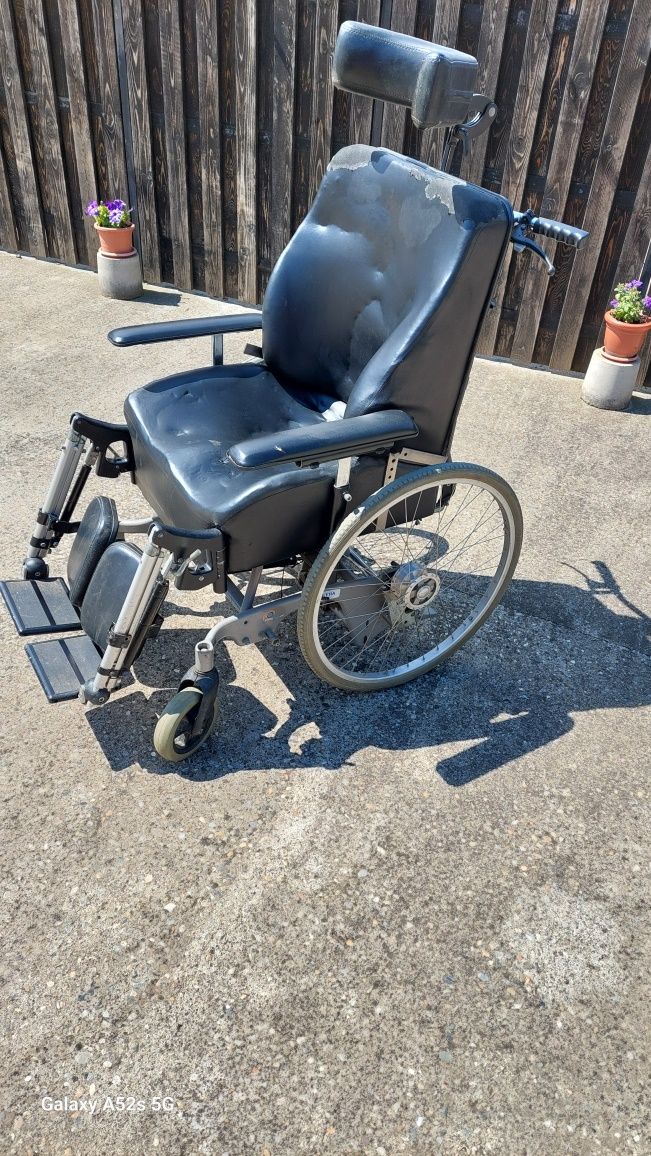 Scaun persoane cu dizabilitati