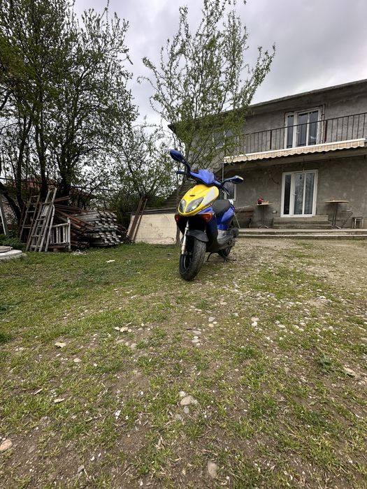 scuter honda X8RS