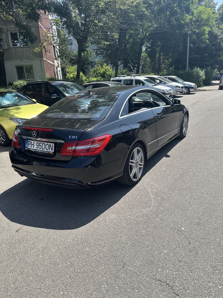 Mercedes-Benz E250 Coupe volan pe dreapta