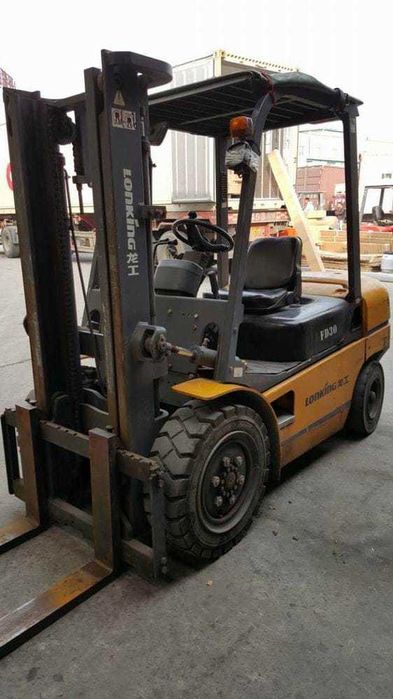 продам вилочный погрузчик дешево