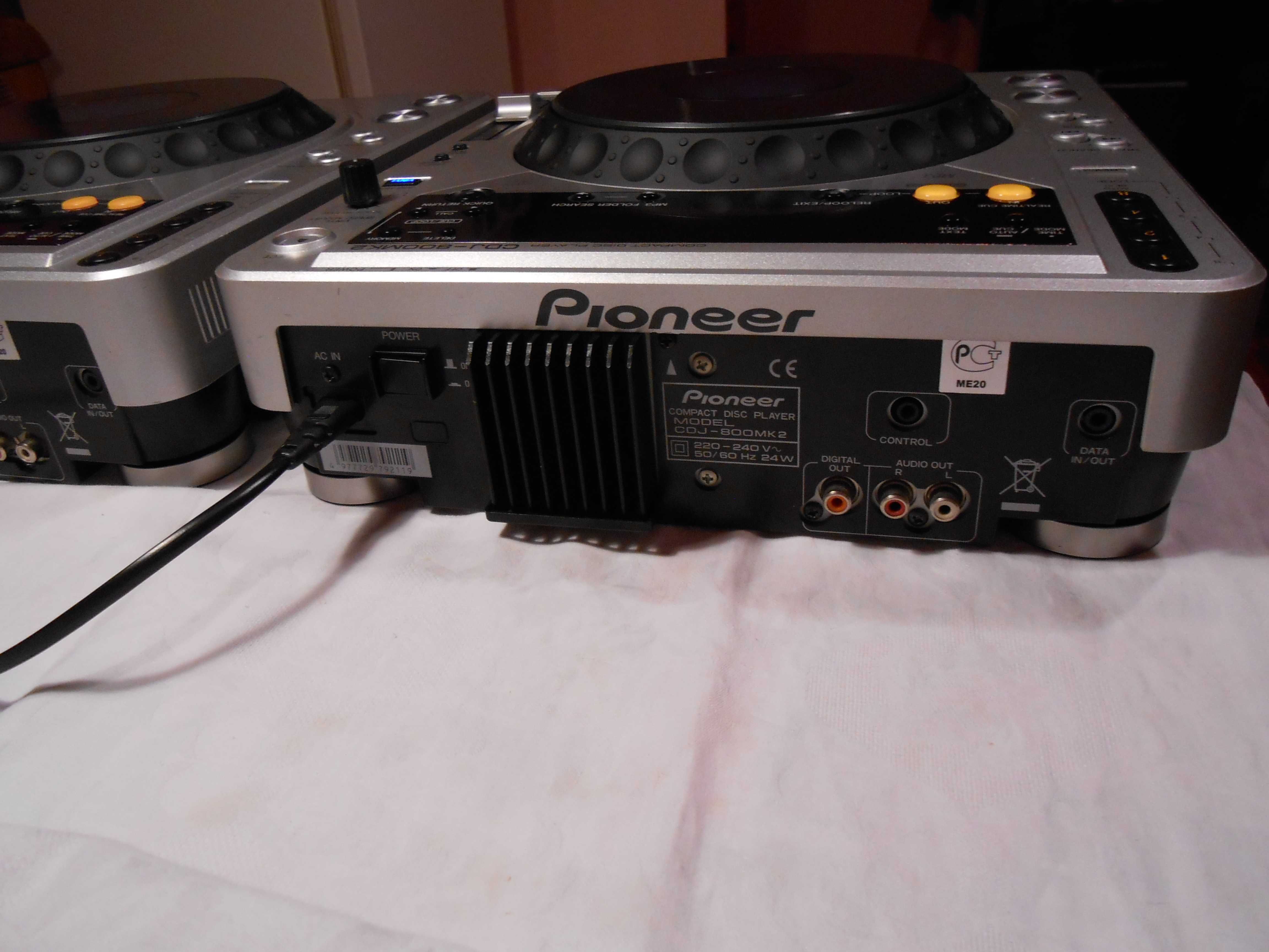 Vand playere Pioneer CDJ 800Mk2/djm,Behringer,proel,reloop,numark