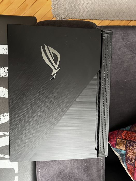 Laptop Asus Rog G512LW