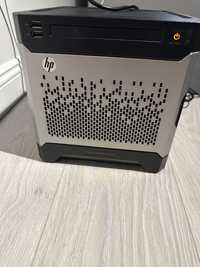 HP MicroServer Gen8, 16Gb RAM, 2x3Tb hdd (RAID 1), 240Gb SSD, iLO