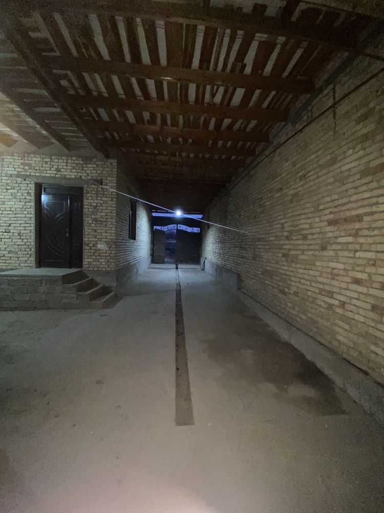 Zangota tumanida Toshkentdan 3 km uzoqlikda hovli joy sotiladi srochno