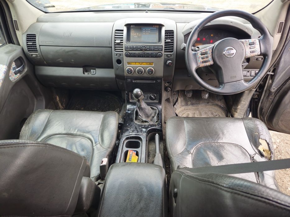Нисан Навара 2.5дци 174к.с на части Nissan Navara 2.5dci na chasti