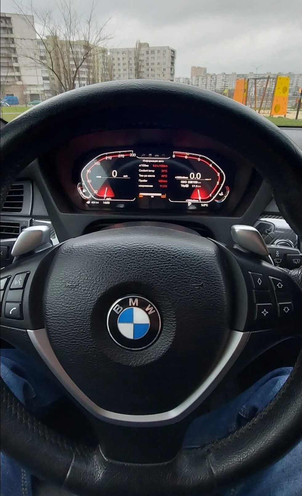 Ceasuri digitale BMW X5 X6 E70 E71 navigatie Carplay Waze Youtube