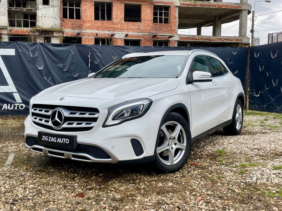 Mercedes-Benz GLA Unic Propietar in RO / Istoric Service / AMG line / Facelift
