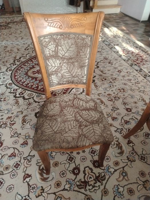 Стулья деревянные