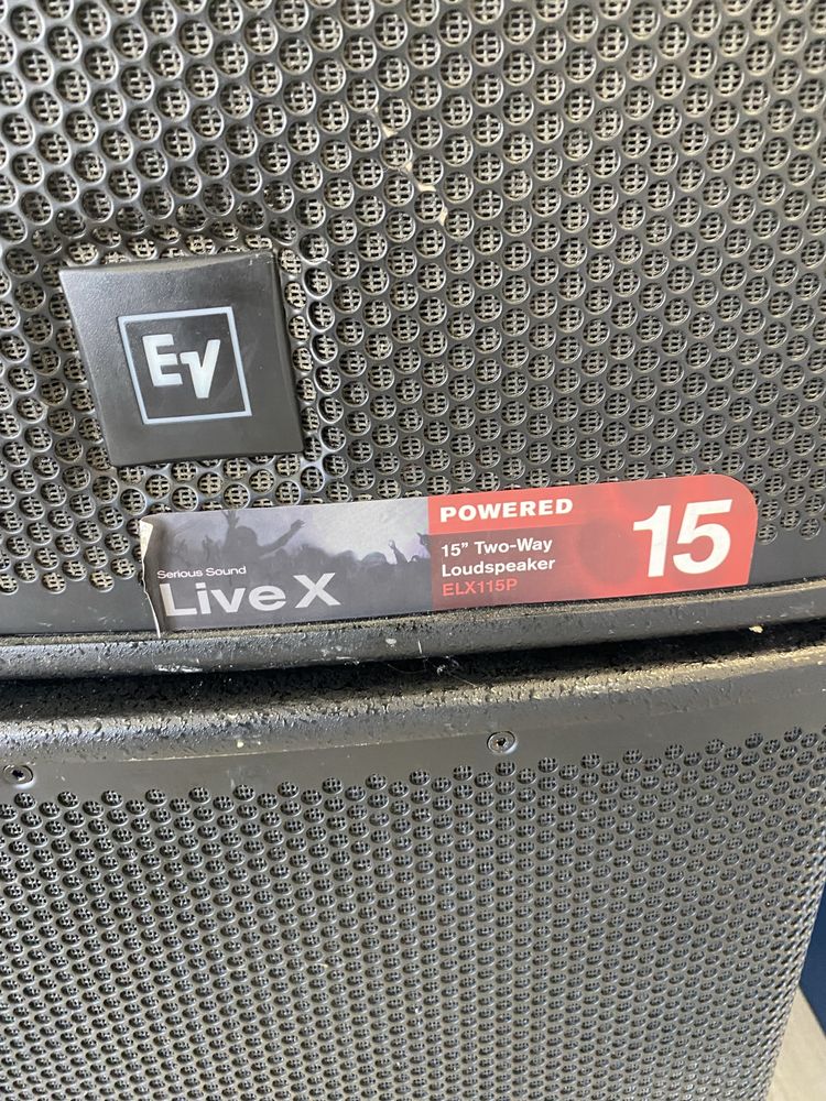 Boxe electrovoice Elx 118P si Elx 115P