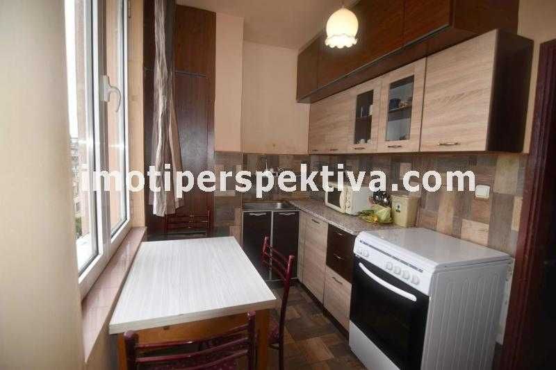 Продава се Тристаен апартамент в Пловдив, Кючук Париж - 100 кв.м за 1430 €/кв.м - Снимка #4