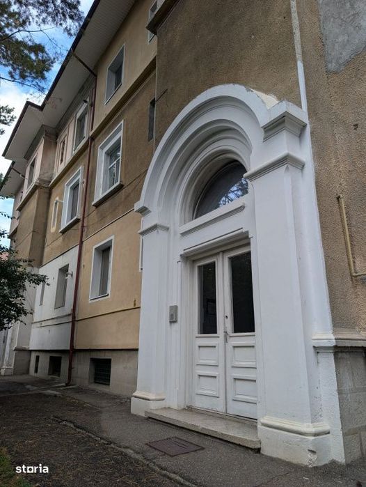 Aviatori-bloc tip vila- 2 camere- renovat recent- boxa pe acte si pod