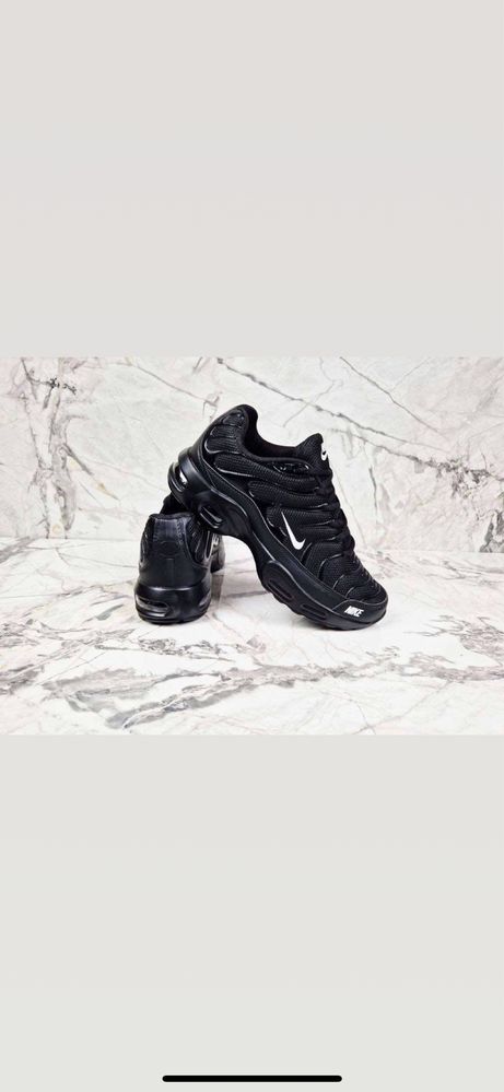 Дамски обувки NIKE