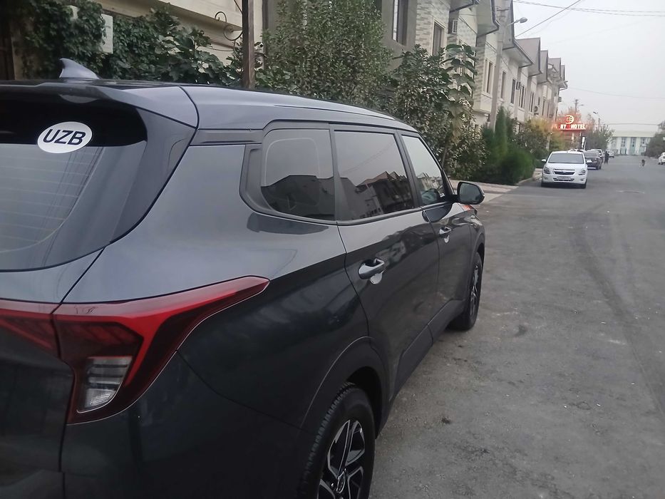 Продам машину Kia Carens