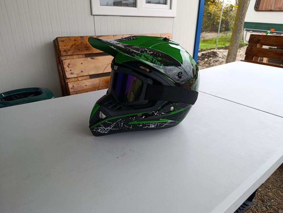 Кросова мотокаска