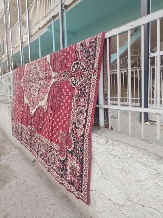 Продается ковер в хорошем качестве