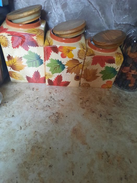 Банки большие для сыпучих керамические почти новые