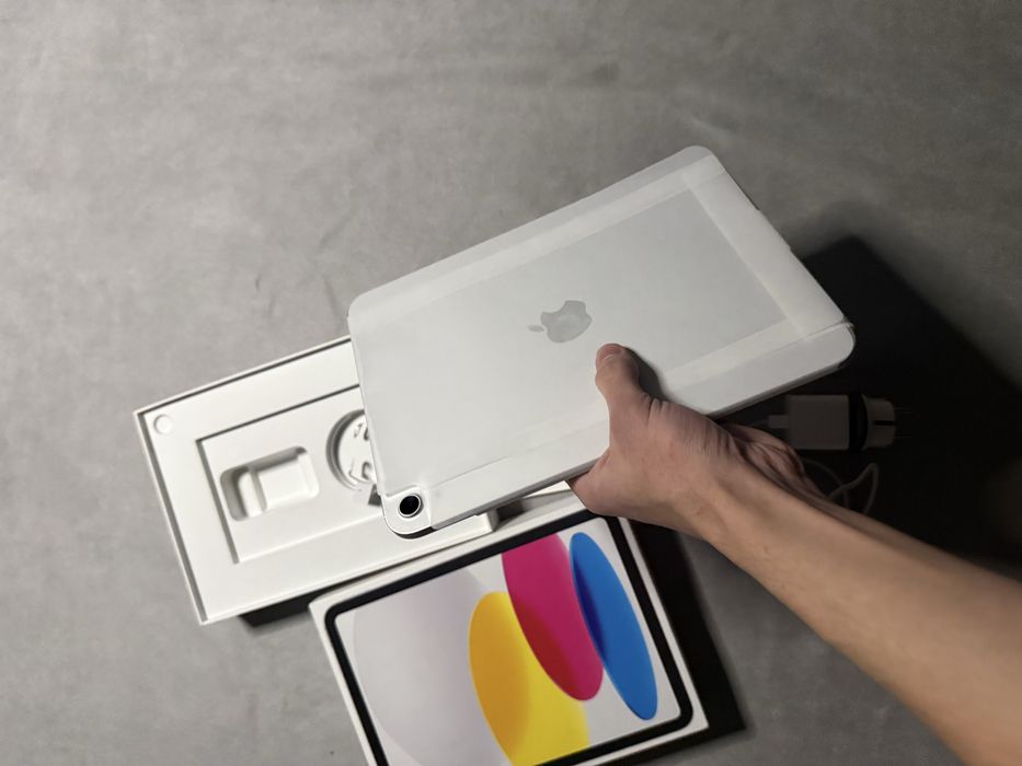 Ipad A16 почти новый