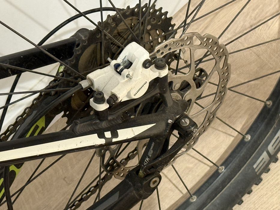 Bicicleta Enduro Downhill Cube in stare excelenta