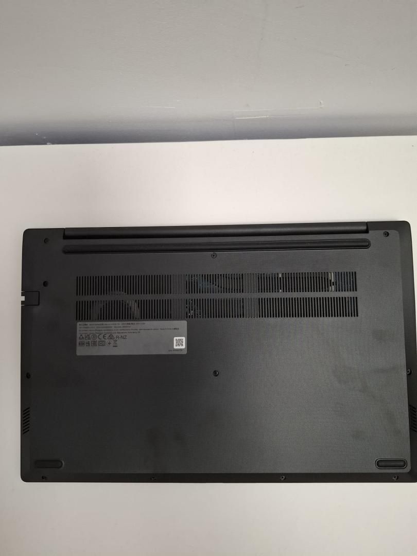 Laptop Lenovo V15 G4 IRU -P-