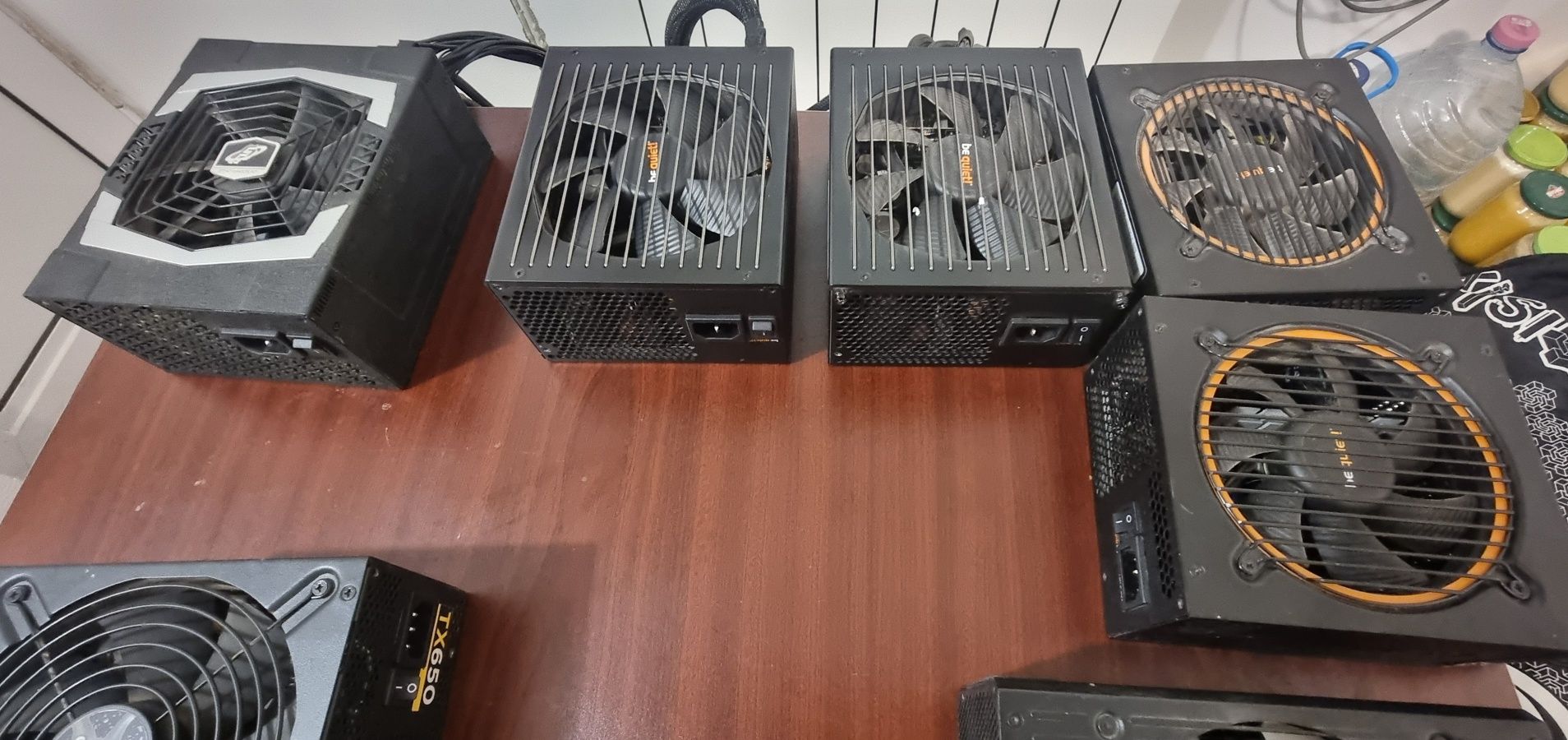 Лот от компютърни захранвания и дъна