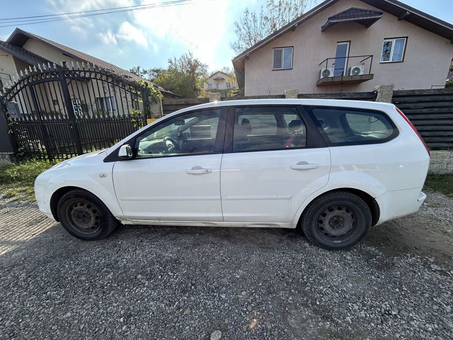 Ford Focus 2005 1.6 benzină