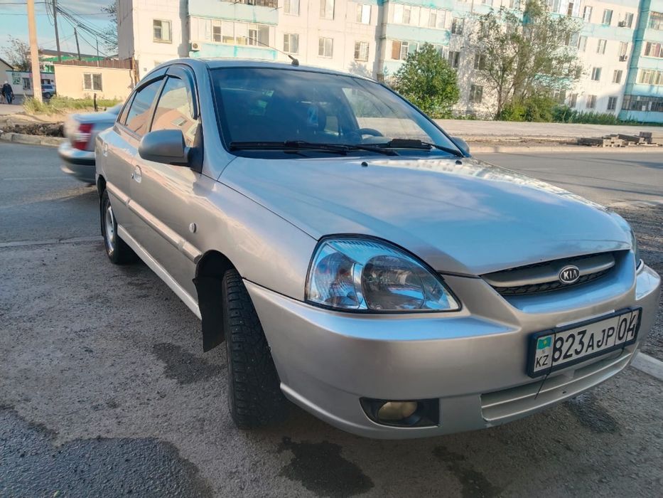Срочно продам машину KIA RIO