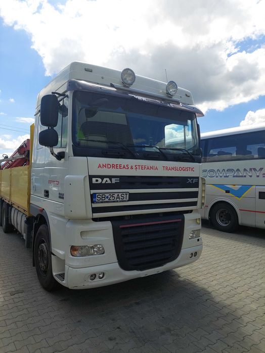 Vand camion DAF XF 105  cu macara MKG HLK 195 HP  an 2010