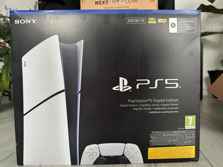 Consola PS5 Slim, NOU, SIGILAT, Garantie 2 ani Emag