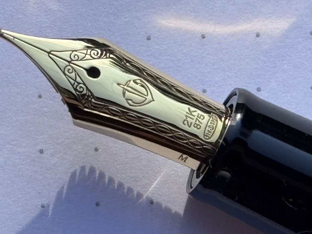 Vând stilou japonez Sailor 1911, penita Aur de 21k