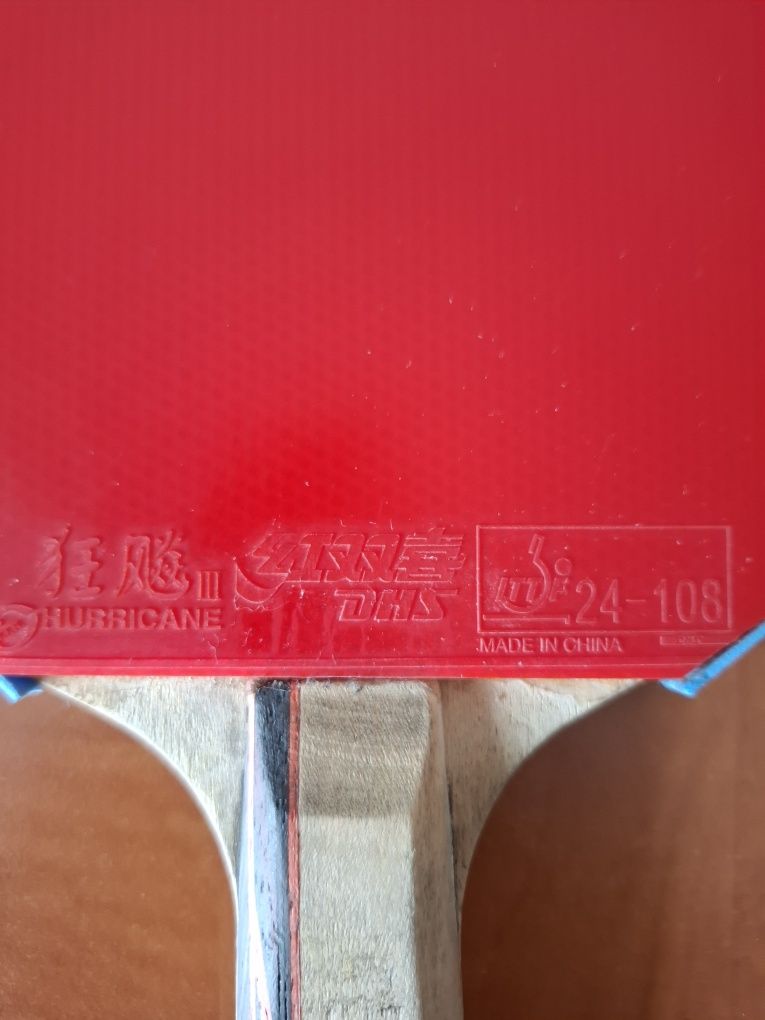 Paletă tenis de masă DHS cu fețe Hurricane 3 Neo