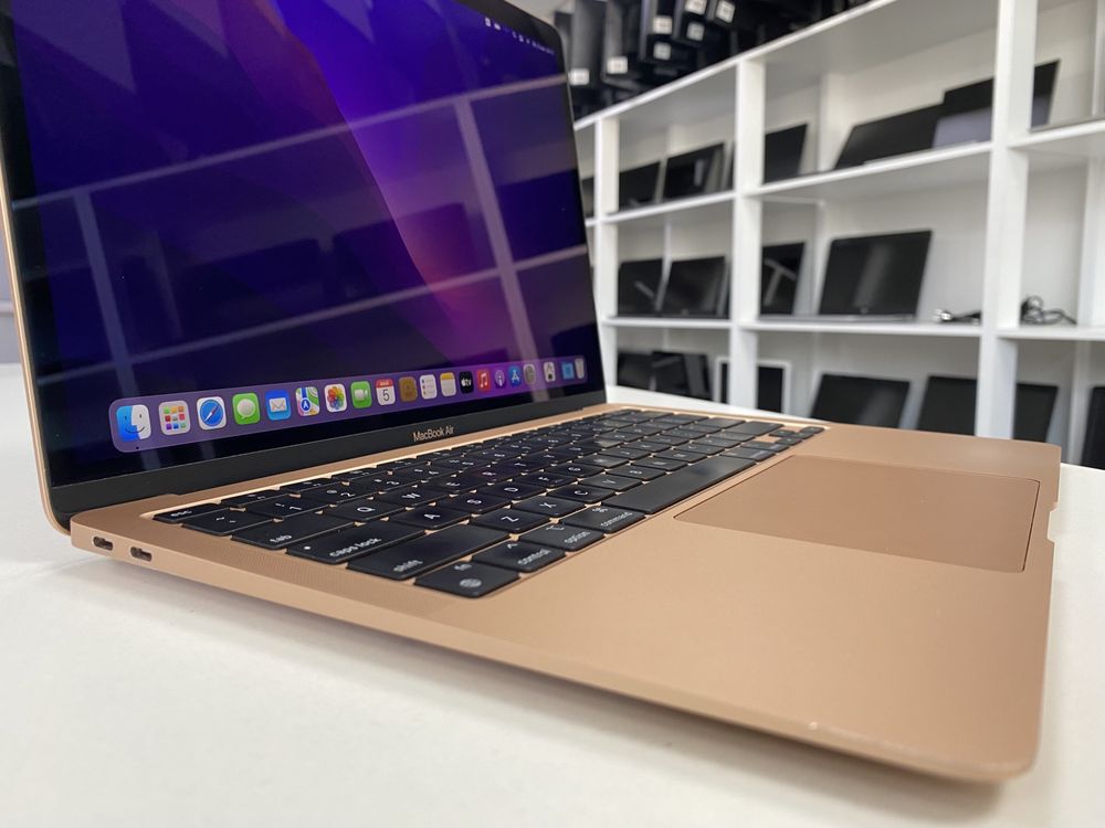 Ноутбук MacBook Air 13 - 13.3 2K/Apple M1/8GB/SSD 256GB/M1 GPU