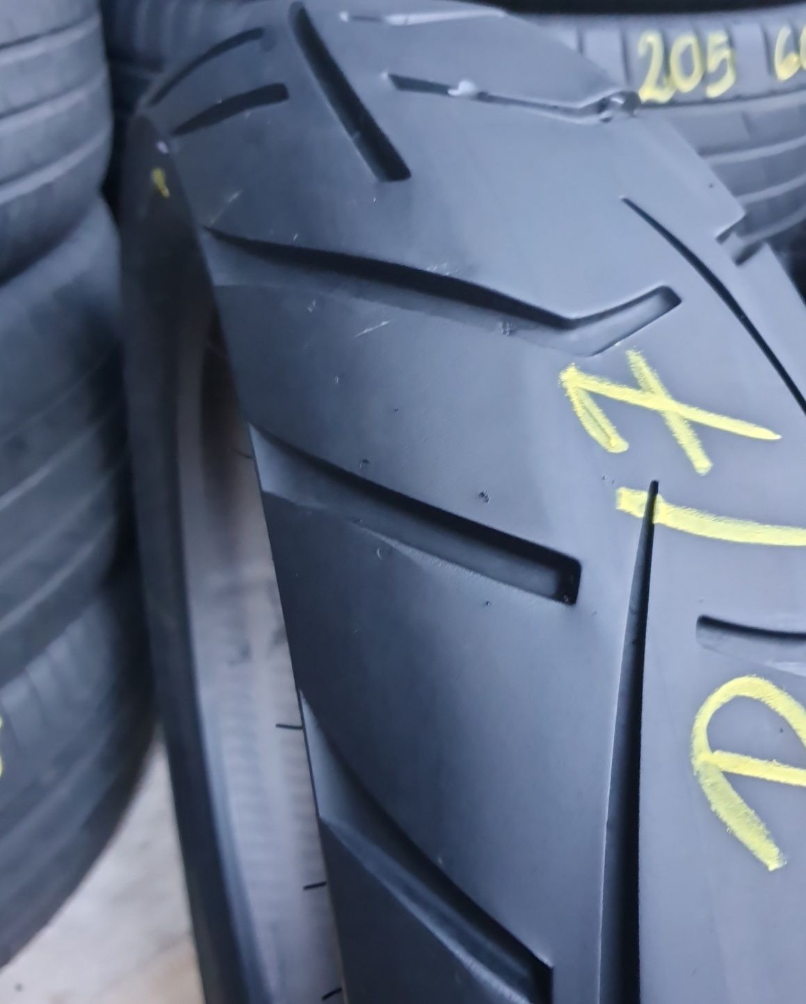 Anvelopa Moto Metzeler 150/70 R17  Stare impecabilă.